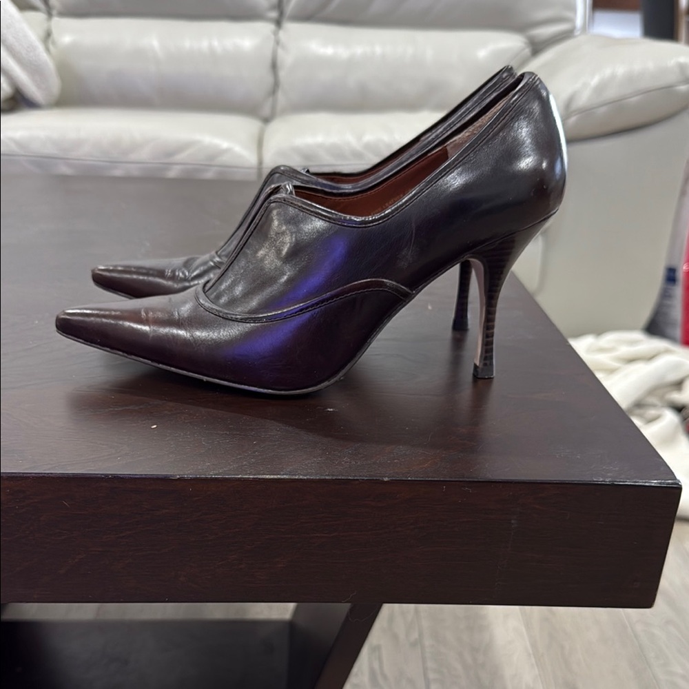 Max Studio Brown Heels Elegant Design